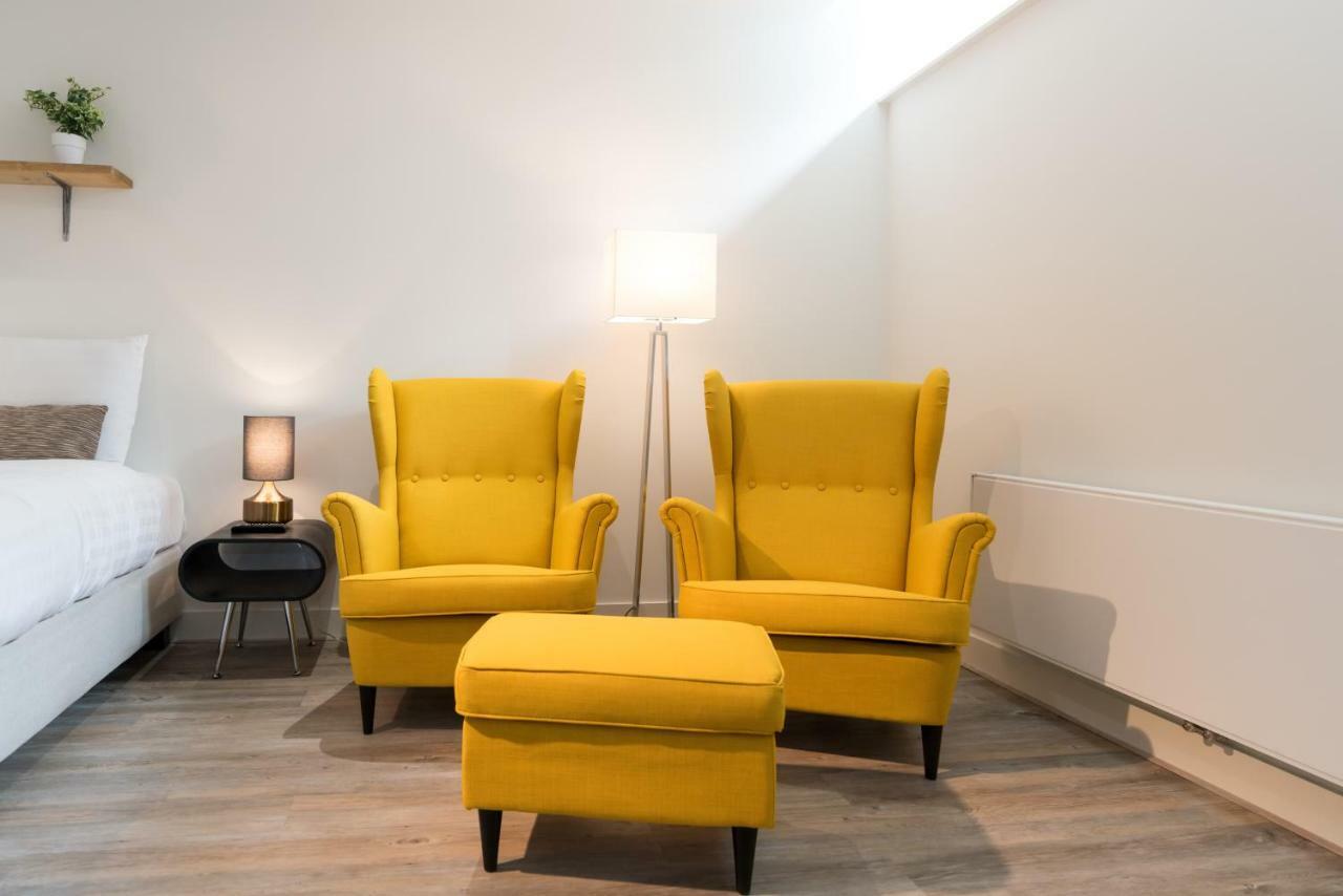 Clean And Modern Nassau Canal Apartamento